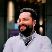 وحید ایران نژاد